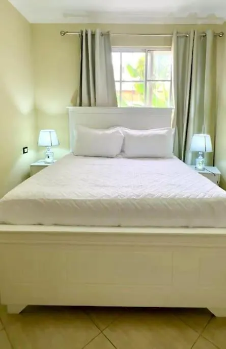 Apartamento En La Playa 1A - Residencial Marina Bay Cuevas